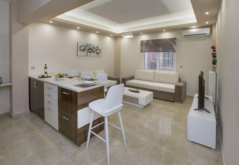 Spacious & Convenient Place Near Acropolis Museum By Ghh Athena Bagian luar foto