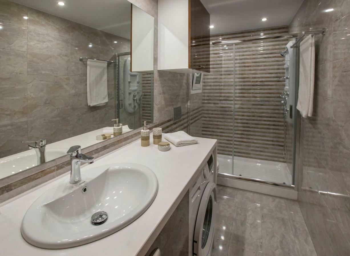 Spacious & Convenient Place Near Acropolis Museum By Ghh Athena Bagian luar foto
